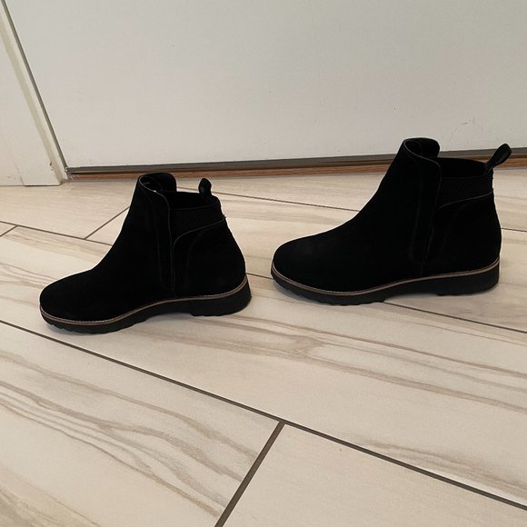 BLONDO Waterproof Bootie Black Suede - Picture 1 of 11